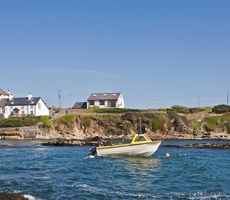 Bull Bay Hotel Amlwch Экстерьер фото